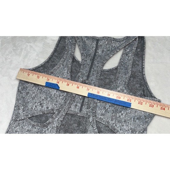 Gymshark Womens Cutout Active Tank Top Stretch Gray Racerback Gym Yoga Size XS - Picture 7 of 8
